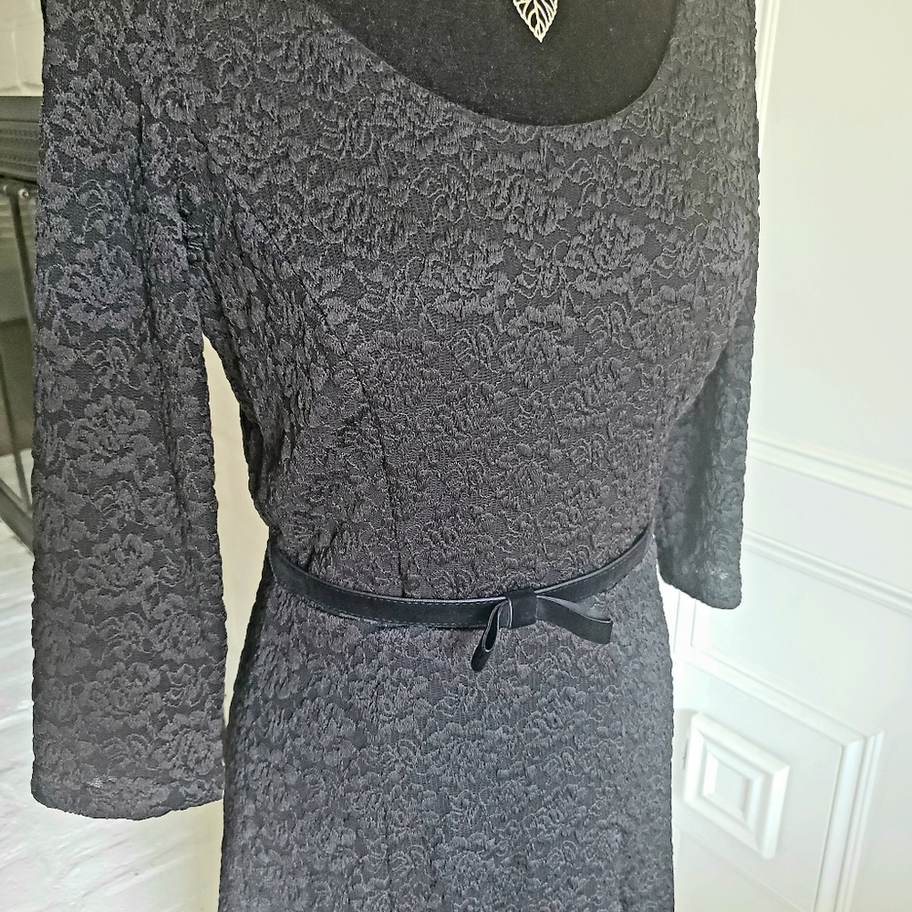 White house Black Market lace drees
